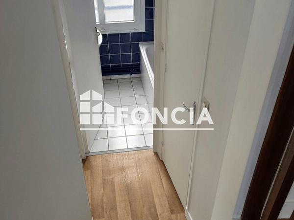 Location Appartement 2 pièces 40.81 m² - 14 PLACE METEZEAU Dreux 28100