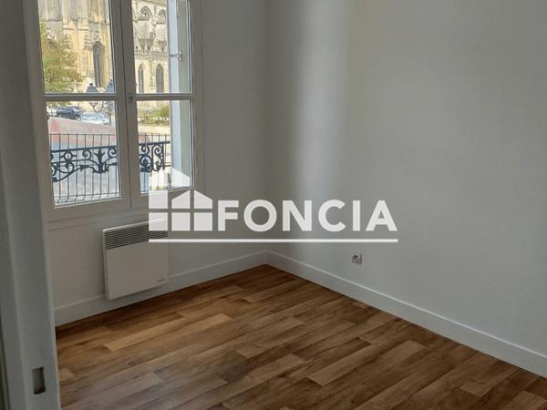 Location Appartement 2 pièces 40.81 m² - 14 PLACE METEZEAU Dreux 28100