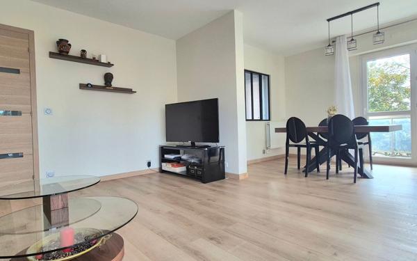 Appartement à vendre    3 pièces • 62,73 m2 Brunoy