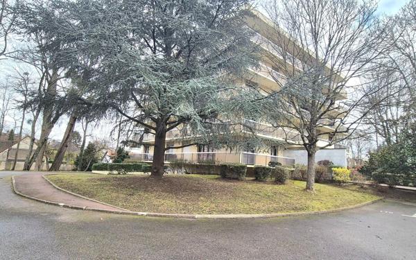 Appartement à vendre    3 pièces • 62,73 m2 Brunoy