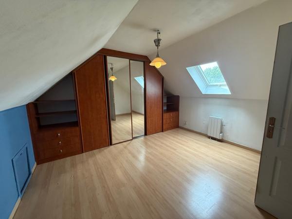 Crécy-la-Chapelle (77580) Pavillon de plus de 115 m² quatre chambres