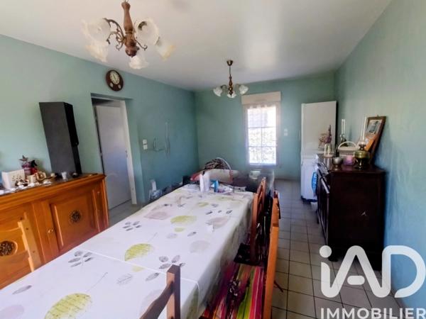 Maison à vendre 4 pièces 90 m² Sainte-Jamme-sur-Sarthe
