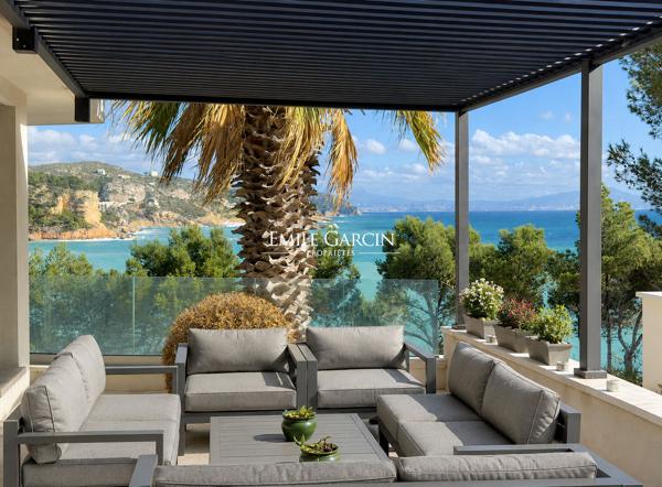 À vendre - Villa contemporaine de luxe - Carry-le-Rouet | Côte Bleue | Front de mer | Vue rade de Marseille | 380 m² | Piscine chauffée | Domaine sécurisé