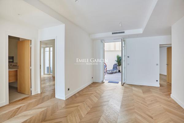 À Vendre - Appartement - Neuilly Sur Seine - 92200 - 3 Chambres - Jardin