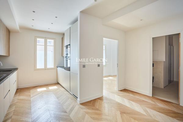 À Vendre - Appartement - Neuilly Sur Seine - 92200 - 3 Chambres - Jardin