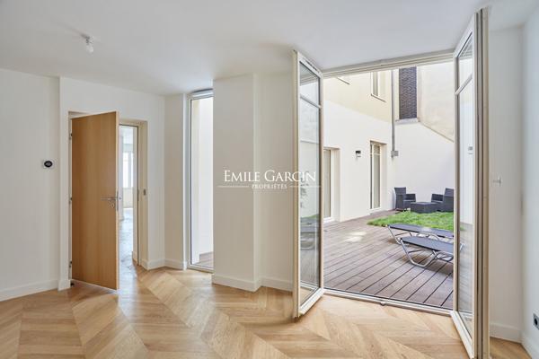 À Vendre - Appartement - Neuilly Sur Seine - 92200 - 3 Chambres - Jardin