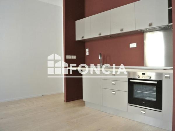 Location Appartement 2 pièces 57 m² - 157 RUE DE STRASBOURG Niort 79000