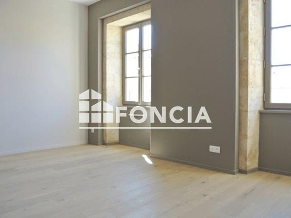 Location Appartement 2 pièces 57 m² - 157 RUE DE STRASBOURG Niort 79000