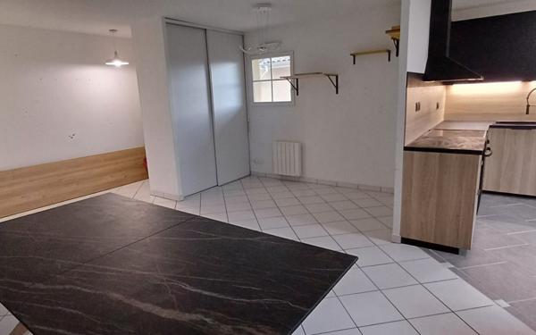 Appartement à vendre    2 pièces • 56 m2 Biganos