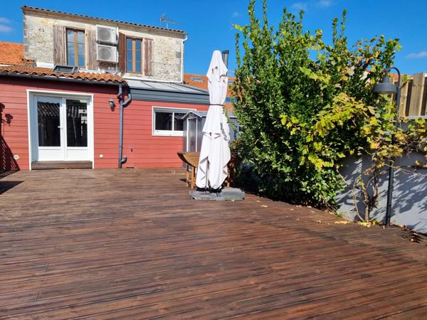 Maison
                                                                                                                                                                                                                                                                                                                        5 pièce(s)                                                                                                                                                                                                          4 chambre(s)                                                                                                                                                                                                          137.34  m²