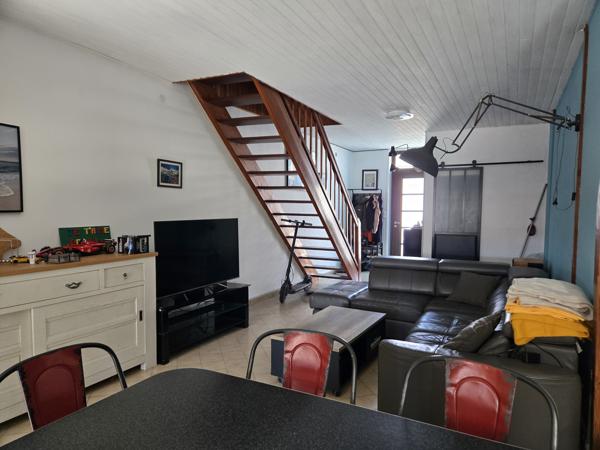 Maison
                                                                                                                                                                                                                                                                                                                        5 pièce(s)                                                                                                                                                                                                          4 chambre(s)                                                                                                                                                                                                          137.34  m²