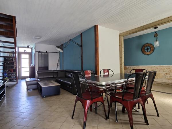 Maison
                                                                                                                                                                                                                                                                                                                        5 pièce(s)                                                                                                                                                                                                          4 chambre(s)                                                                                                                                                                                                          137.34  m²