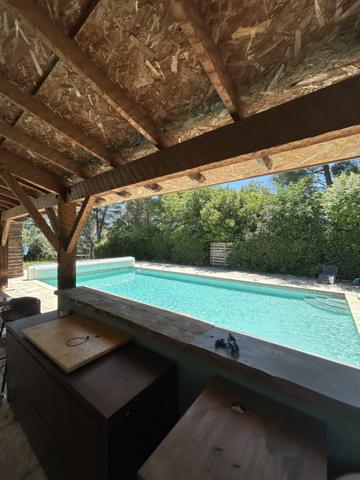 Appartement
         3 pièces
        - 68 m² 329 680 € *