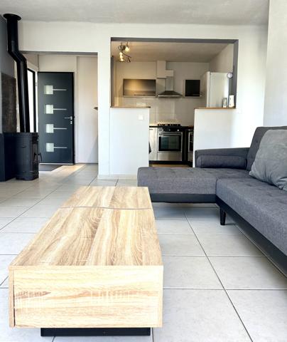 Appartement
         3 pièces
        - 68 m² 329 680 € *