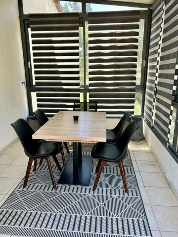 Appartement
         3 pièces
        - 68 m² 329 680 € *