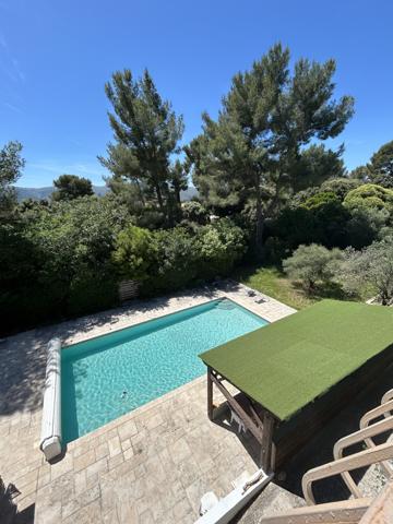 Appartement
         3 pièces
        - 68 m² 329 680 € *