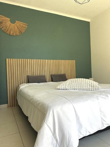 Appartement
         3 pièces
        - 68 m² 329 680 € *