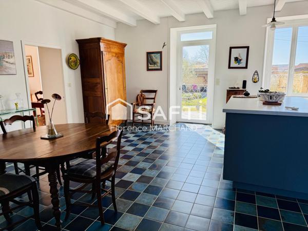 BELLE MAISON EN PIERRE RENOVEE LUMINEUSE AU CALME