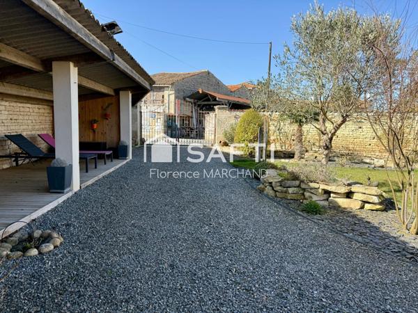 BELLE MAISON EN PIERRE RENOVEE LUMINEUSE AU CALME