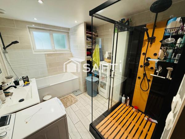 Maison 6 chambres avec double garage et dépendances 110m2