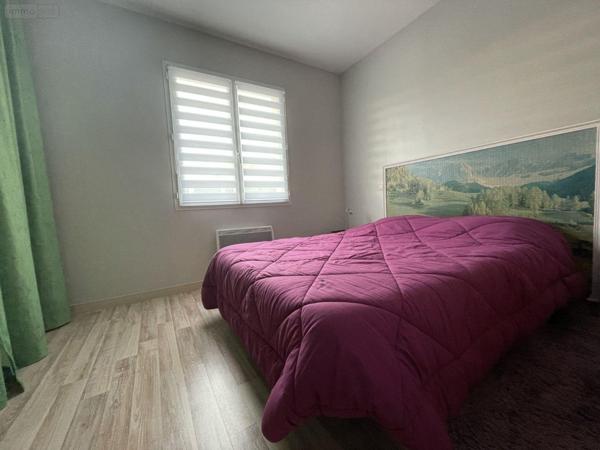 Maison à vendre à Chambroutet dans les Deux-Sèvres (79300), ref : AGM 64*