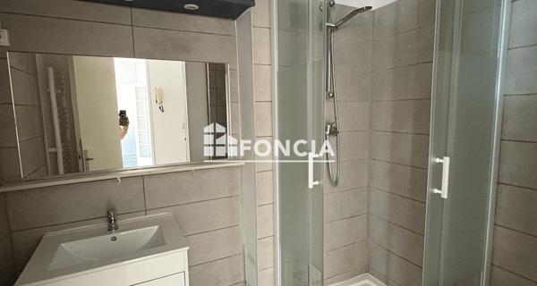 Location Studio 32.5 m² - Avignon 84000