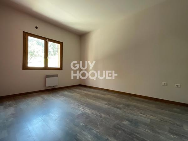 Ensemble immobilier de plus 582 m² avec annexe, Abbaye et garage sur 2.3 hectares de terrain