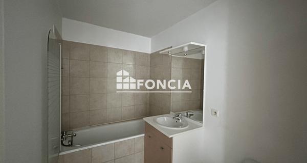 Location Appartement 2 pièces 47.87 m² - Romans-sur-isère 26100