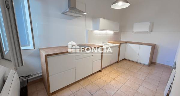 Location Maison 4 pièces 88.69 m² - Uchaux 84100