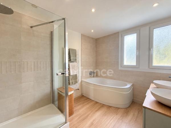 LE RELECQ-KERHUON MAISON EN CENTRE BOURG 3 CHAMBRES