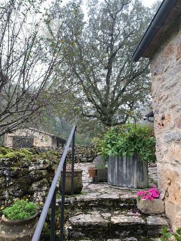 A VENDRE - A BEAUREGARD (46260-LOT) - Magnifique enclos au calme et sans vis-à-vis au milieu de...