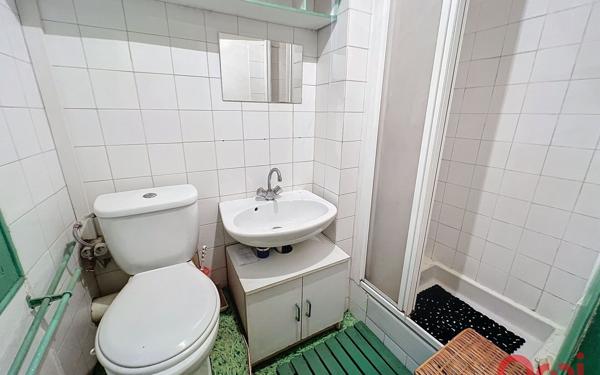 Appartement à vendre    4 pièces • 70 m2 Paris 11