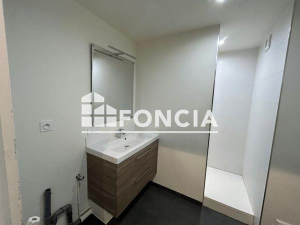 Location Appartement 3 pièces 68 m² - 27 RUE CHEVREUL Dijon 21000