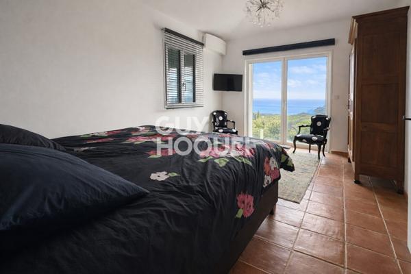 Villa vue mer avec piscine vendre de 9 pièces de 250 m²