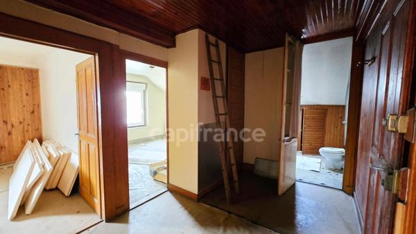 Appartement à rénover 5 pièces TANINGES (74)