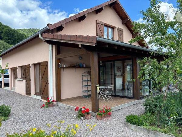 A VENDRE PAVILLON VILLA MAISON LE VAL D'AJOL VOSGES 88340 PLAIN-PIED
Maison individuelle const...