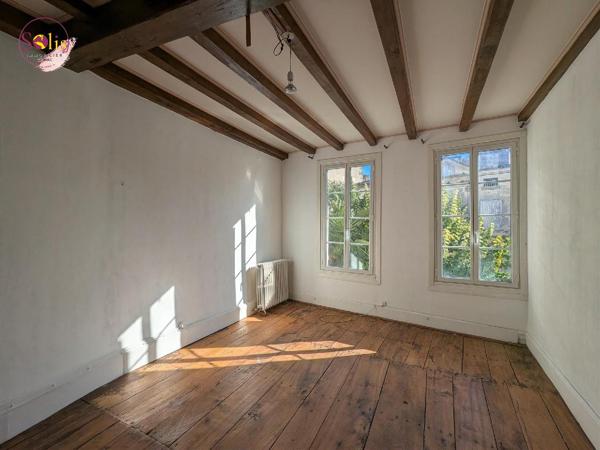 Maison à Jarnac centre-ville Propriété originale ...