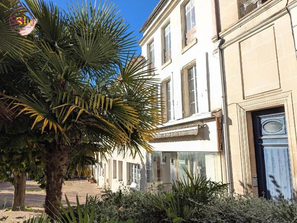 Maison à Jarnac centre-ville Propriété originale ...