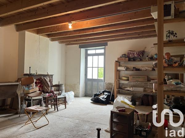 Maison à vendre 3 pièces 215 m² Celles-sur-Belle