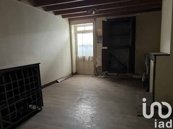 Maison à vendre 3 pièces 215 m² Celles-sur-Belle