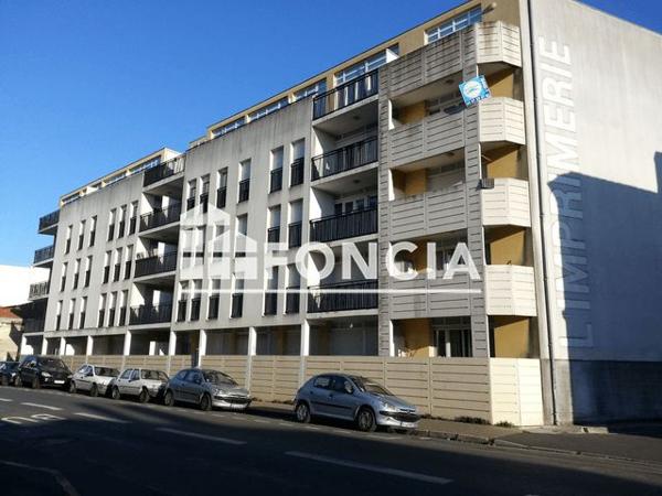 Location Appartement 2 pièces 42.84 m² - 110 COURS SAINT LOUIS Bordeaux 33000