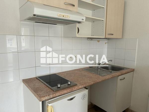 Location Appartement 2 pièces 42.84 m² - 110 COURS SAINT LOUIS Bordeaux 33000