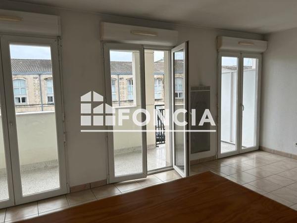Location Appartement 2 pièces 42.84 m² - 110 COURS SAINT LOUIS Bordeaux 33000