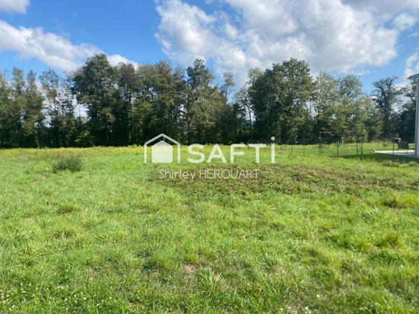 Parcelle viabilisée à Larians et Munans