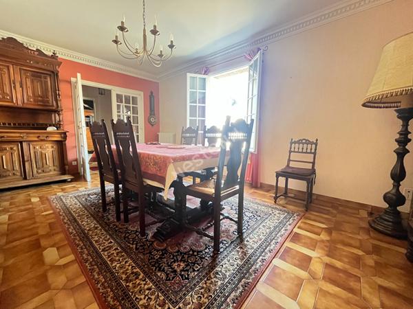 NOUVEAUTE Maison ancienne LOHEAC - Plein bourg - 7 pièces environ 145 m2