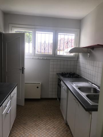 EXCLUSIVITE A VENDRE JOLIE VILLA AVEC GARAGE ET JARDIN