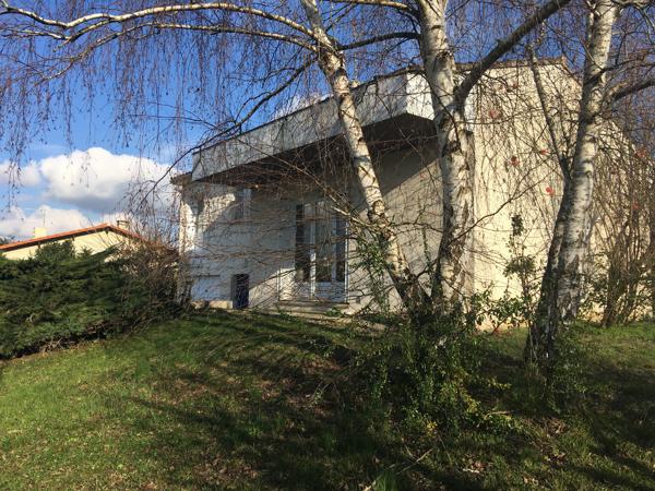 EXCLUSIVITE A VENDRE JOLIE VILLA AVEC GARAGE ET JARDIN