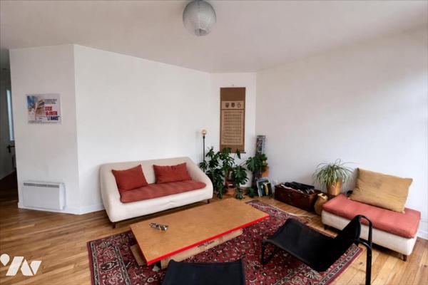 EN EXCLUSIVITE RUE DE VESLE - 3 pièces avec balcon