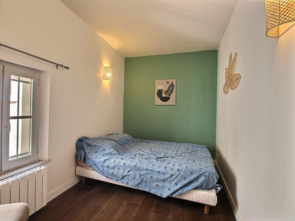Intra muros appartement T4 73.50 m² rénové