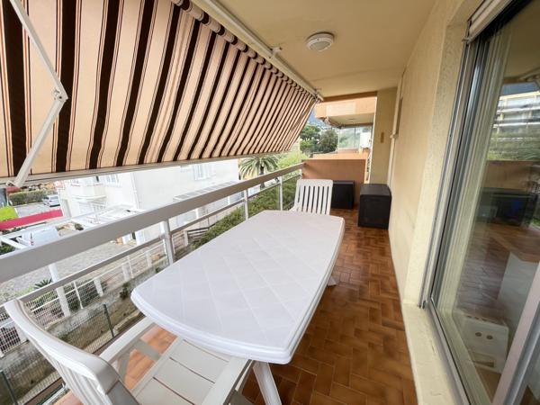 2 pièces, parking. 2 terrasses, deux salles de bains, 2 wc Cavalaire-sur-Mer (83240)